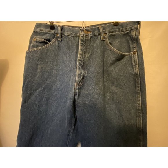 Wrangler VF Jeans Mens Blue Denim Jeans Size 36X32 100% Cotton Midrise - Picture 3 of 9